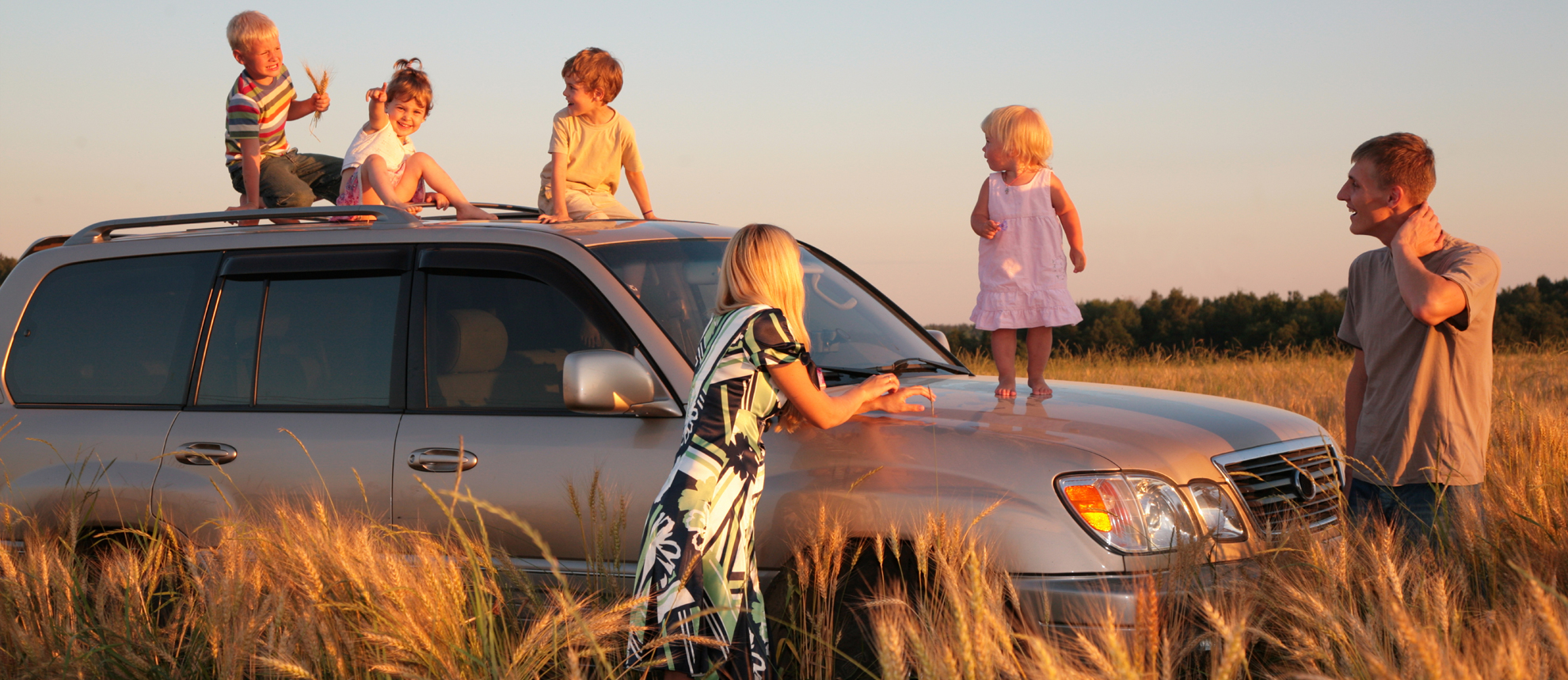 autoverzekering-vergelijken gezin op vakantie